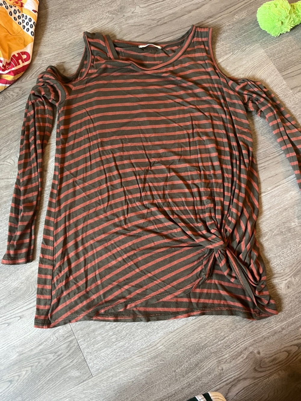Women’s Striped Cold-Shoulder Knot Front Top - Brown & Rust